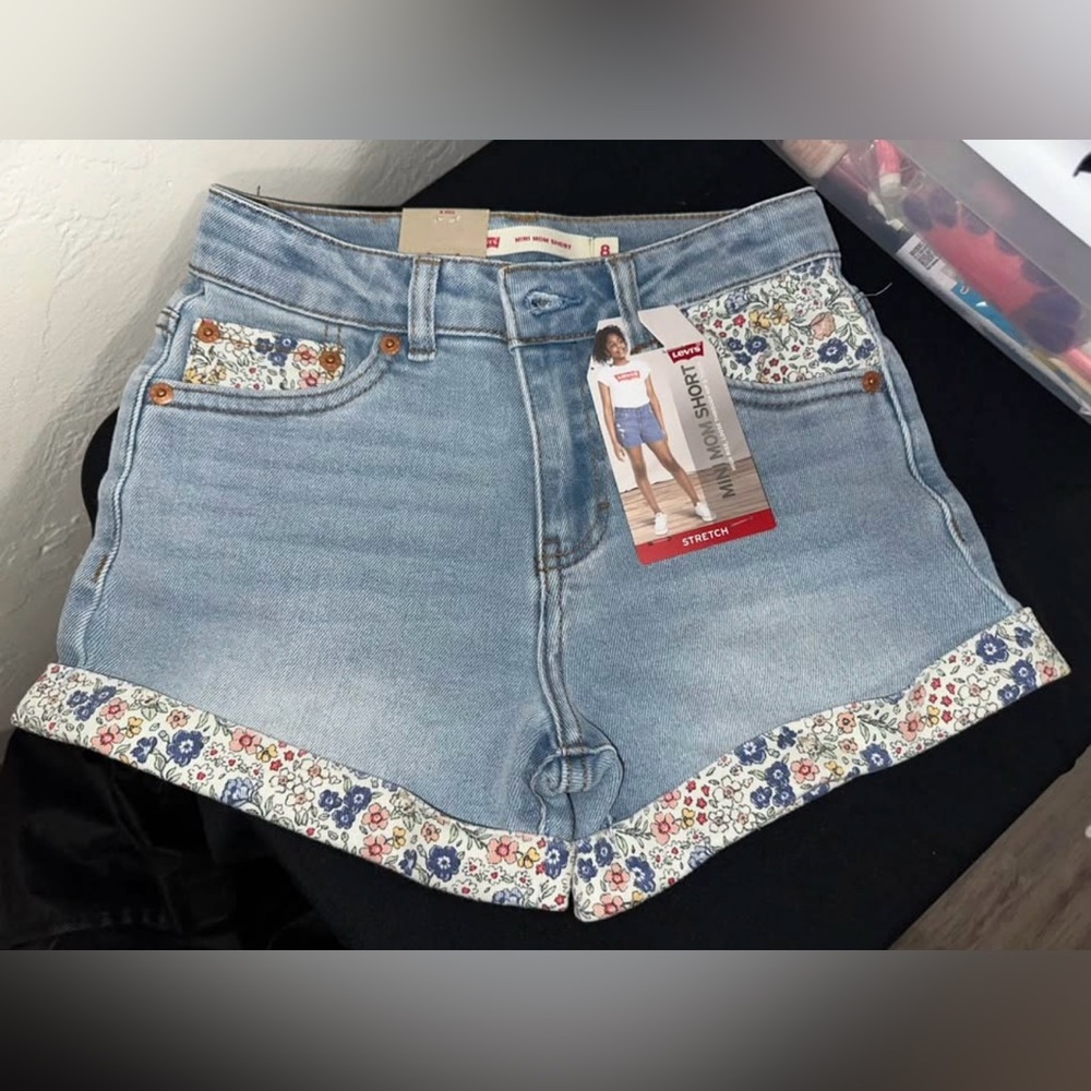 NWT Levi's Youth Girls Light Blue Floral Trim Mini Mom Stretch Shorts Size 8